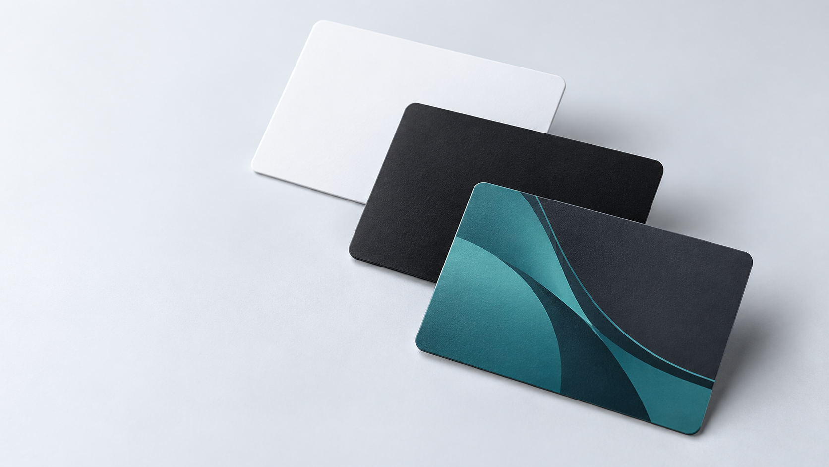 Tarjetas NFC blanca, negra y con diseño propio